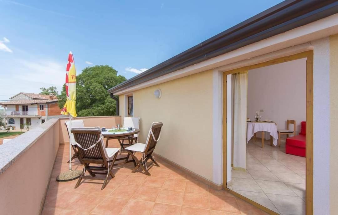 Gimy Villa&App 1 Porec Gedići Extérieur photo